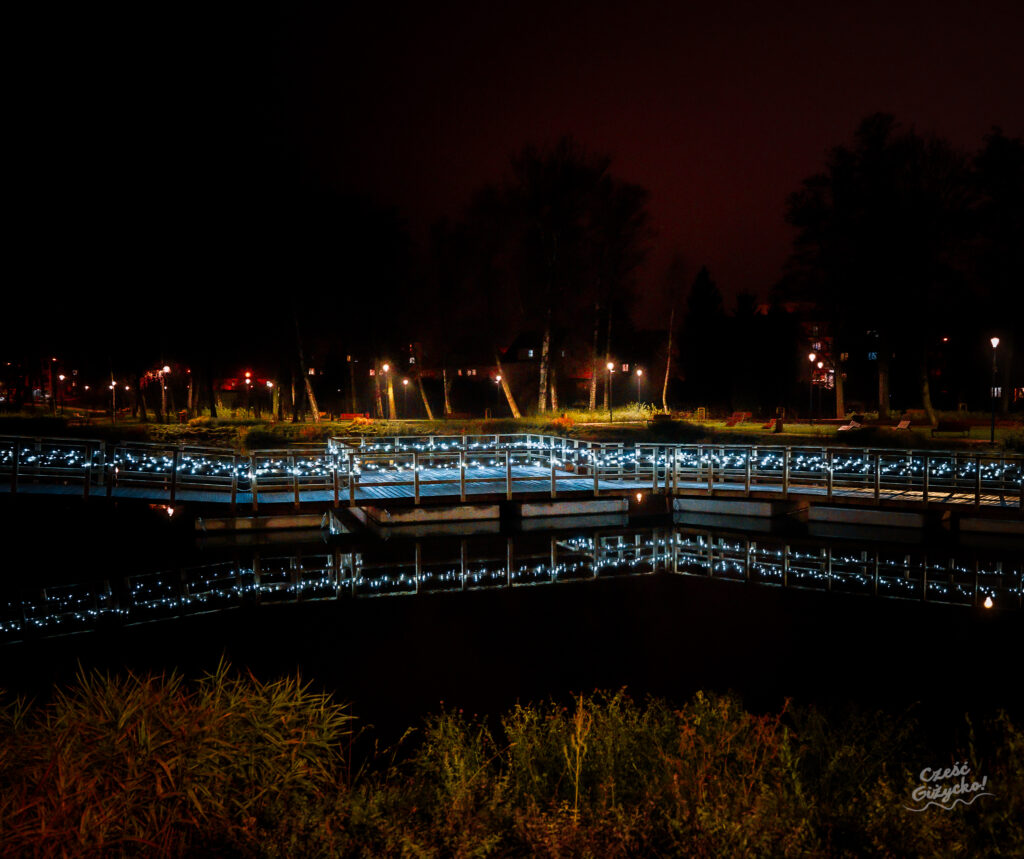 Świąteczne Iluminacje w Giżycku 2024 cz. 2 - FOTOGALERIA z Małpiego Gaju
