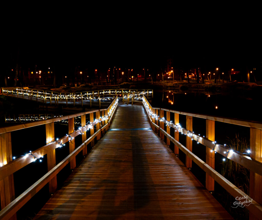 Świąteczne Iluminacje w Giżycku 2024 cz. 2 - FOTOGALERIA z Małpiego Gaju