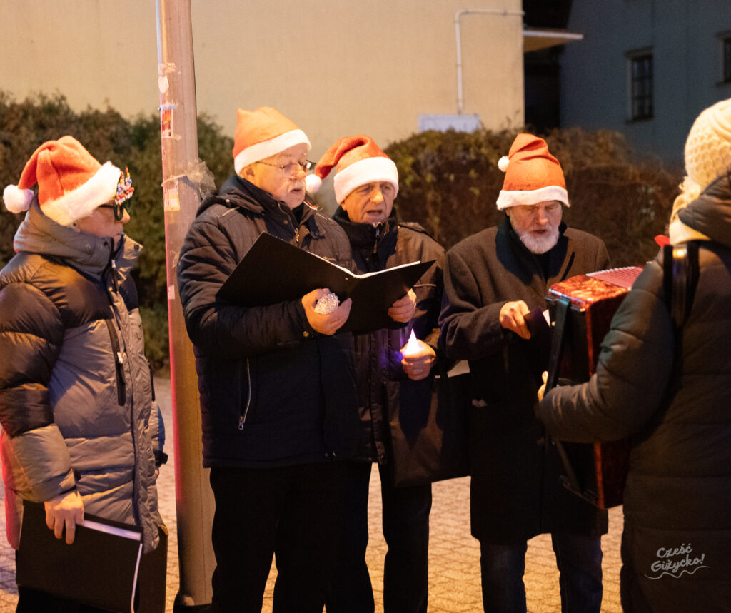Mikołajki 2024 w Giżycku - Fotorelacja ze spotkania z Mikołajem i Śnieżynką