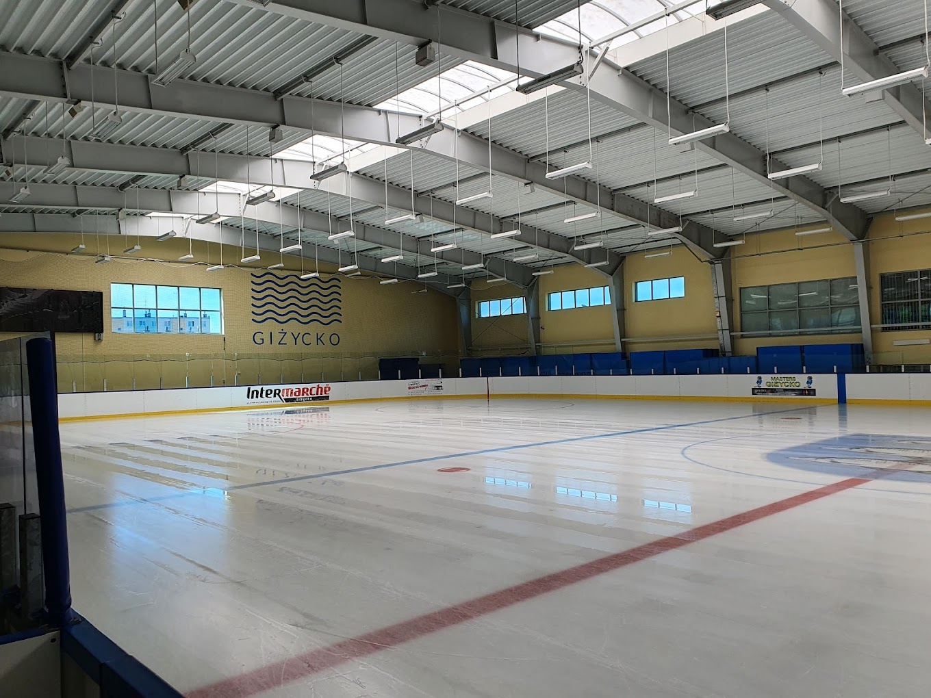 Lodowisko w Giżycku – Mazurskie Centrum Sportów Lodowych