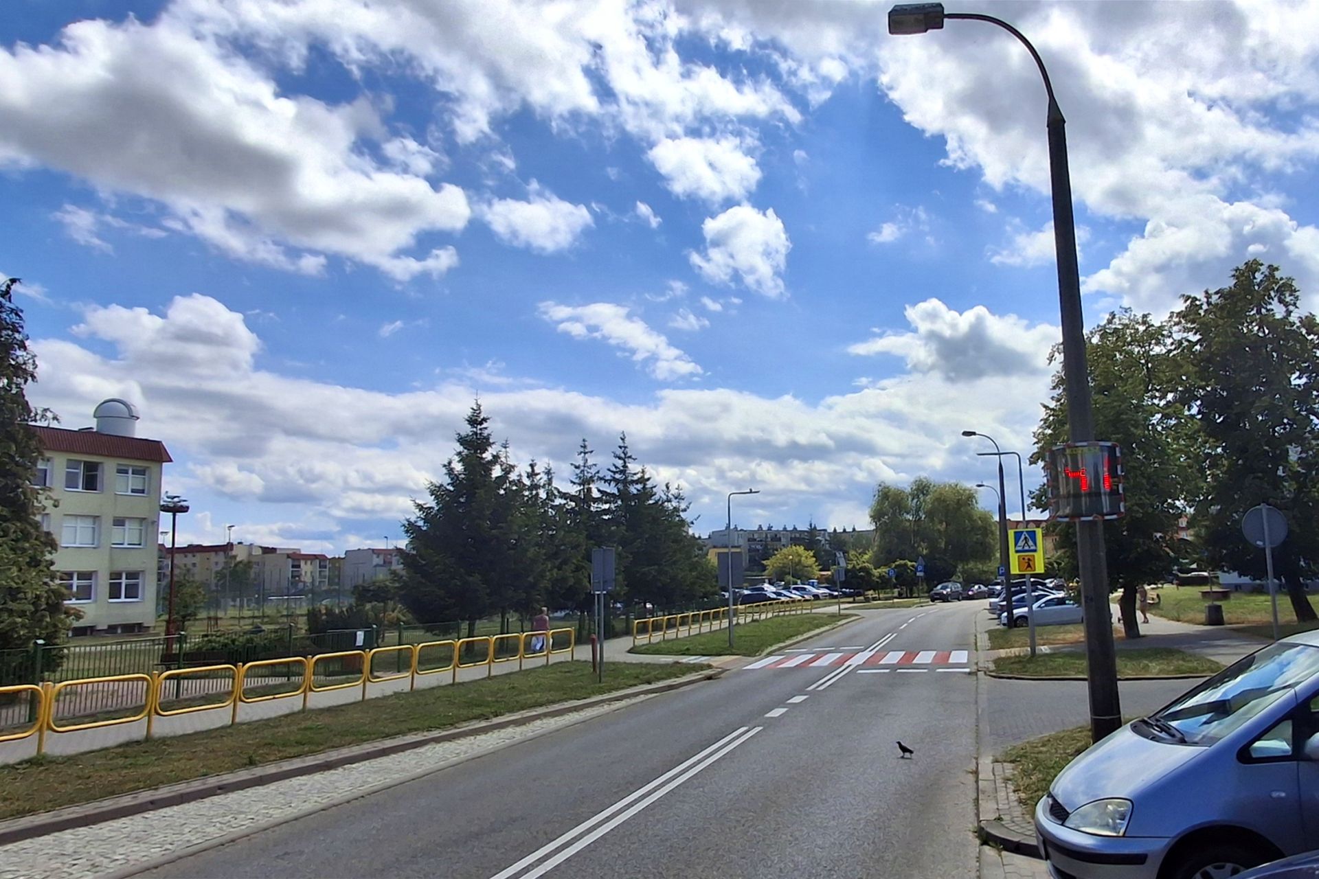 W Giżycku bezpieczniej na drogach. Są nowe rejestratory prędkości i hasła dla pieszych