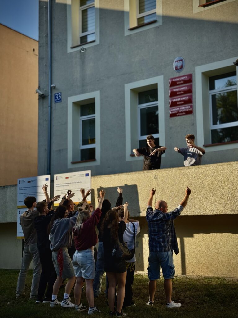 "11-500" – świeży rapowy numer o Giżycku od młodych twórców, klip już wkrótce