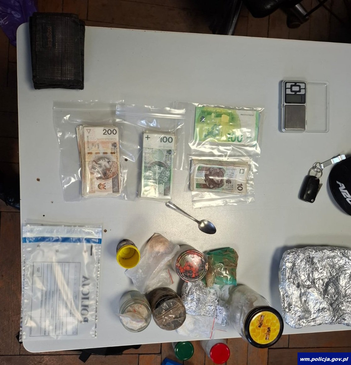 5 kilogramów narkotyków w mieszkaniu w Giżycku. 40-latek aresztowany