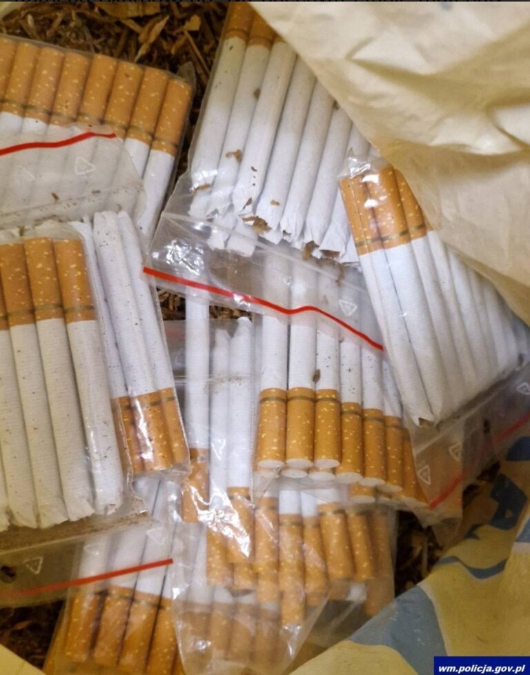 Ponad 5 kilogramów nielegalnego tytoniu w mieszkaniu na terenie powiatu giżyckiego
